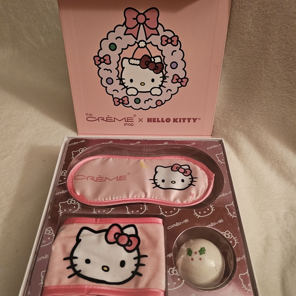 The Creme Shop X Hello Kitty Luxury Slumber Spa Set Sleep Mask Limited Edition. - Picture 2 of 4